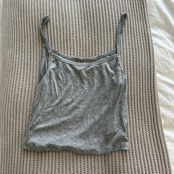 ARITZIA TANK TOP - Picture 1 of 4